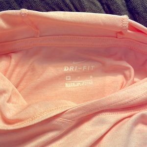 New pink Nike Dri-fit M hoodie